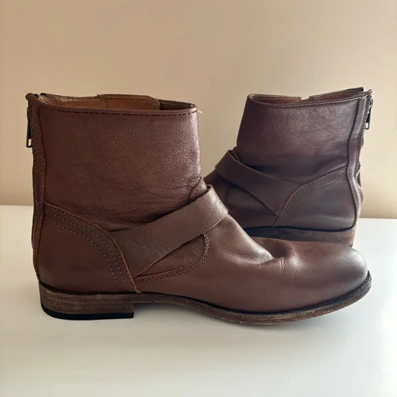 FRYE Tyler Engineer Leather Boots Women's Size 9 B Cognac Brown - Picture 6 of 9